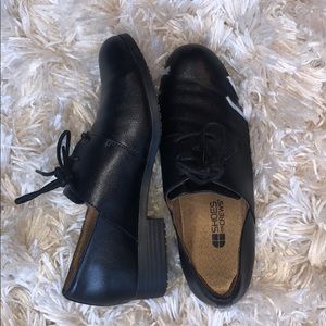 Black dress work shoes